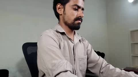 Snapshot of ironcharm4455 chatting on June 15, 2026, 6:21 pm Naveed online show from June 15, 2026, 6:21 pm