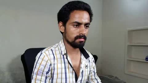 Snapshot of ironcharm4455 chatting on June 21, 2026, 5:48 pm Naveed online show from June 21, 2026, 5:48 pm