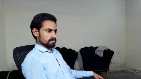 Snapshot of ironcharm4455 chatting on June 24, 2026, 7:24 pm Naveed online show from June 24, 2026, 7:24 pm
