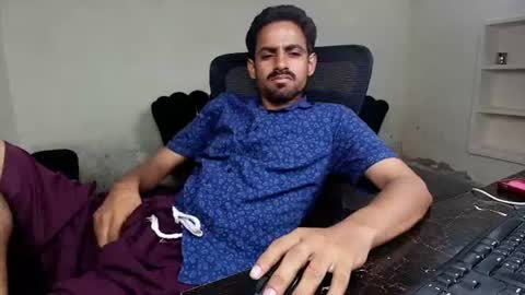 Snapshot of ironcharm4455 chatting on July 15, 2026, 6:24 pm Naveed online show from July 15, 2026, 6:24 pm