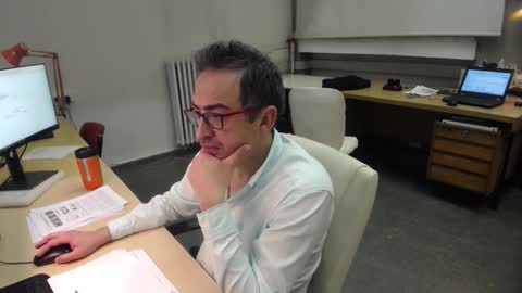 IronChrome online show from December 5, 2025, 8:01 am