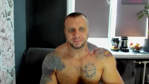 ironhulk22 online show from October 4, 2025, 10:35 am