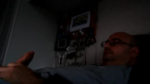 Snapshot of ironkokkk chatting on December 16, 2024, 8:20 am Ironkokkk online show from December 16, 2024, 8:20 am