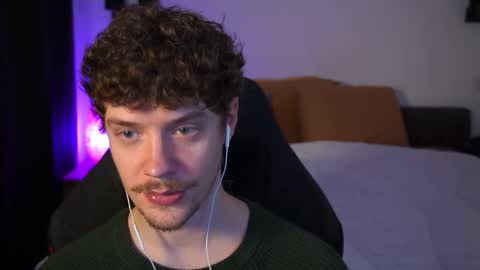 Sam online show from October 6, 2025, 4:15 pm