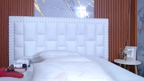 Sandy  online show from December 22, 2024, 12:05 pm