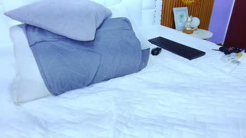 Sandy  online show from January 26, 2025, 6:06 pm