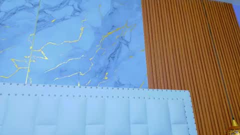 Sandy  online show from September 23, 2025, 12:19 pm