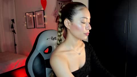 isa_____ online show from February 15, 2025, 12:48 am