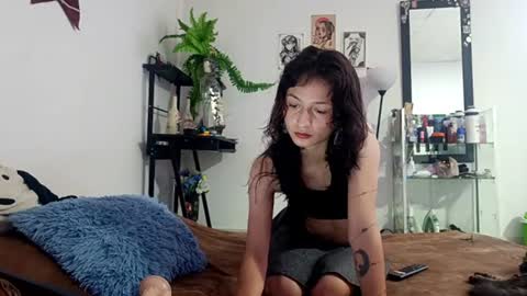 isa_babysweet online show from June 24, 2026, 7:35 pm