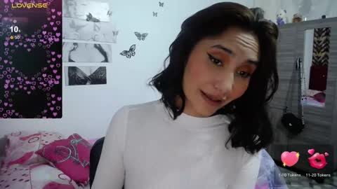 Isa online show from February 12, 2025, 3:40 am