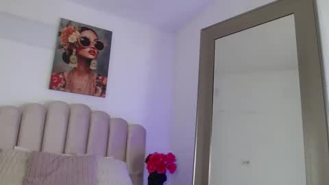 isa_bigass online show from December 23, 2025, 5:05 am