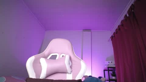 Isabella  online show from October 30, 2025, 10:27 am