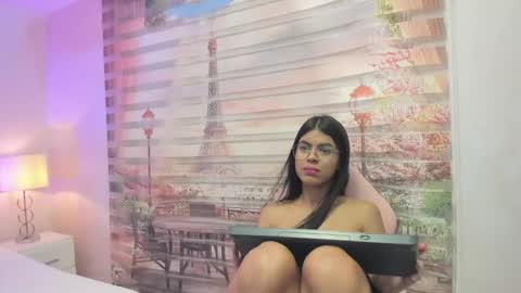    online show from October 8, 2025, 10:13 am