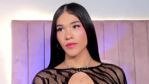 Snapshot of isa_littlestar chatting on August 7, 2026, 4:03 am Isabella d BB online show from August 7, 2026, 4:03 am