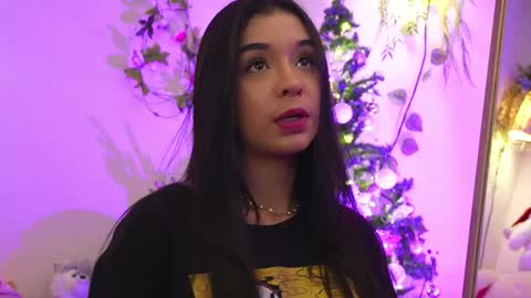 Isabella        online show from December 14, 2025, 10:58 pm