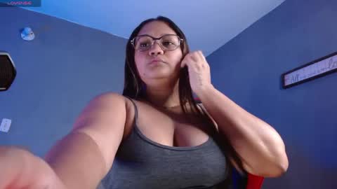 isa_salvatore online show from May 19, 2026, 5:52 pm