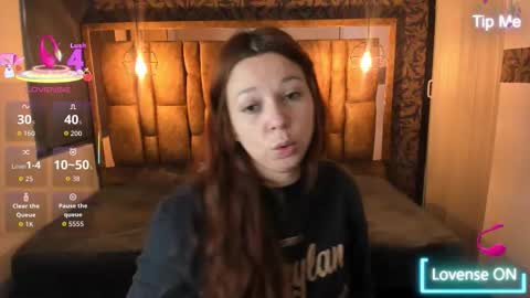 Snapshot of isa_thompson__ chatting on January 16, 2026, 11:58 am I S A online show from January 16, 2026, 11:58 am