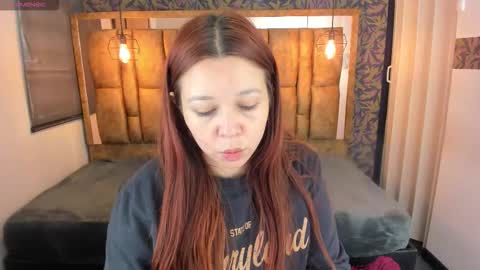 Snapshot of isa_thompson__ chatting on January 18, 2026, 12:09 pm I S A online show from January 18, 2026, 12:09 pm