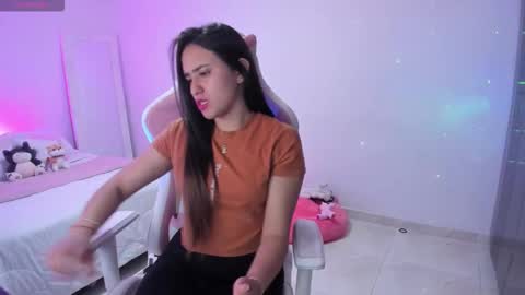 Snapshot of isaa_diamond chatting on September 24, 2025, 2:04 am isaa_diamond online show from September 24, 2025, 2:04 am