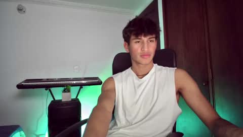 isaac online show from January 5, 2025, 4:04 am