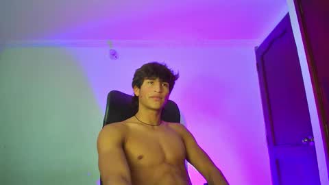 isaac online show from September 17, 2025, 10:33 pm