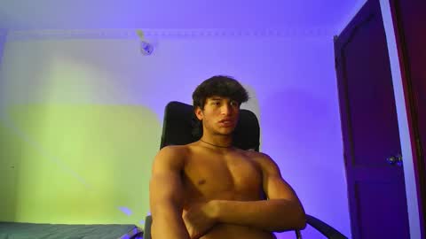 isaac online show from September 24, 2025, 6:11 pm