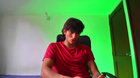 isaac online show from September 26, 2025, 5:39 pm