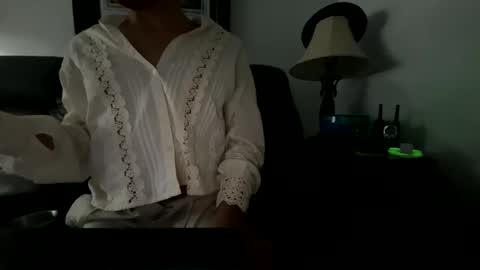 Snapshot of isaac_akamu chatting on November 16, 2025, 5:13 am isaac_akamu online show from November 16, 2025, 5:13 am