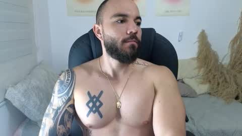 Isaac carter online show from December 22, 2025, 11:18 am