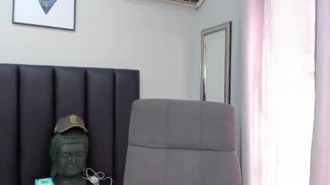Snapshot of isaac_cryston chatting on February 8, 2025, 3:10 pm isaac_cryston online show from February 8, 2025, 3:10 pm