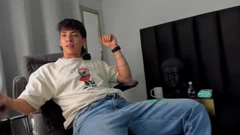 Snapshot of isaac_cryston chatting on February 27, 2025, 12:32 am isaac_cryston online show from February 27, 2025, 12:32 am