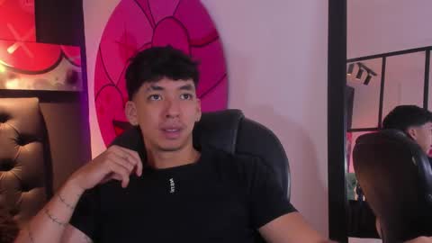 Snapshot of isaac_cryston chatting on September 15, 2025, 8:09 pm isaac_cryston online show from September 15, 2025, 8:09 pm