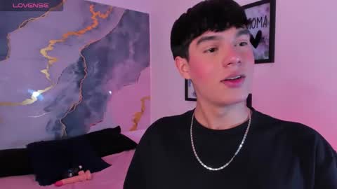 Isaac Kurtt online show from December 13, 2025, 8:04 pm