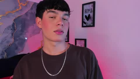 Isaac Kurtt online show from December 15, 2025, 7:40 pm