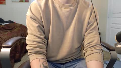 Snapshot of isaac_sheffield chatting on November 16, 2025, 4:07 am isaac online show from November 16, 2025, 4:07 am