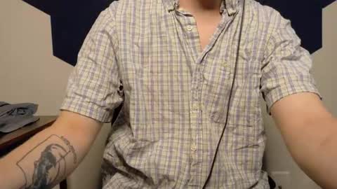 Snapshot of isaac_sheffield chatting on March 16, 2026, 9:24 am isaac online show from March 16, 2026, 9:24 am