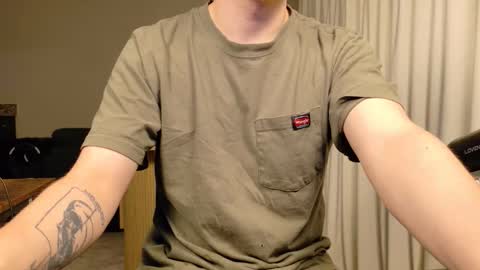 Snapshot of isaac_sheffield chatting on May 11, 2026, 8:53 am isaac online show from May 11, 2026, 8:53 am