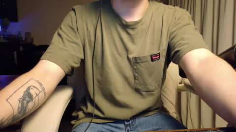Snapshot of isaac_sheffield chatting on May 13, 2026, 9:06 am isaac online show from May 13, 2026, 9:06 am