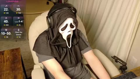 Snapshot of isaac_sheffield chatting on May 24, 2026, 5:01 am isaac online show from May 24, 2026, 5:01 am