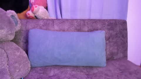 isaac online show from November 12, 2025, 7:20 am