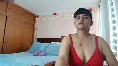 Snapshot of isabeel_sofia01 chatting on May 27, 2026, 7:55 pm Isabeel Sofia online show from May 27, 2026, 7:55 pm