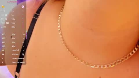 Isabel online show from October 6, 2025, 2:58 pm