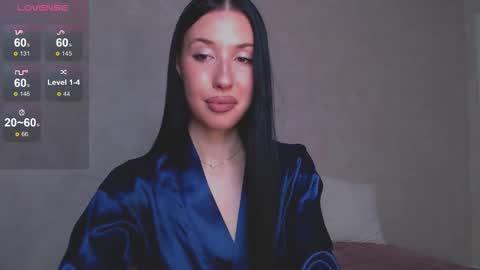 Bella online show from September 29, 2025, 12:43 pm