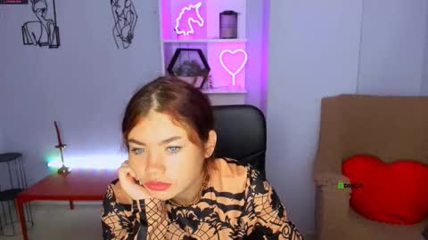 Snapshot of isabel_wave chatting on November 5, 2025, 7:08 am isabel online show from November 5, 2025, 7:08 am