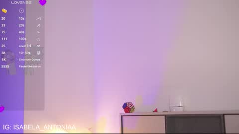    online show from October 15, 2025, 12:27 pm