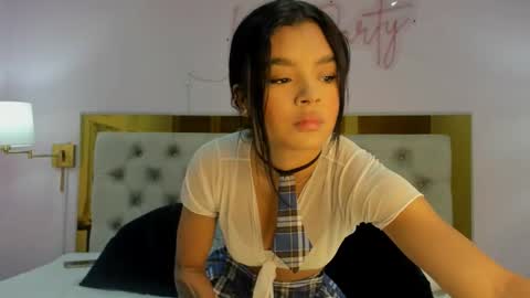 isabela  online show from February 22, 2026, 11:53 am