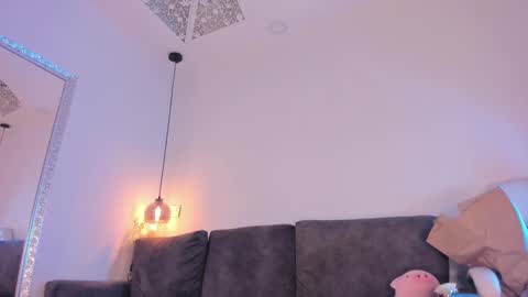 Snapshot of isabela_franco_ chatting on February 19, 2025, 12:11 pm Isabela online show from February 19, 2025, 12:11 pm