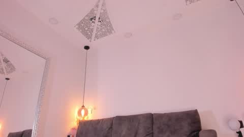 Snapshot of isabela_franco_ chatting on October 21, 2025, 12:06 pm Isabela online show from October 21, 2025, 12:06 pm