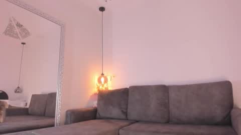 Snapshot of isabela_franco_ chatting on November 3, 2025, 12:06 pm Isabela online show from November 3, 2025, 12:06 pm