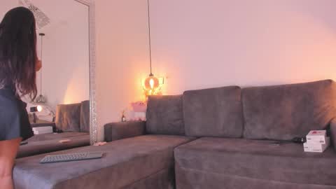 Snapshot of isabela_franco_ chatting on November 27, 2025, 12:18 pm Isabela online show from November 27, 2025, 12:18 pm